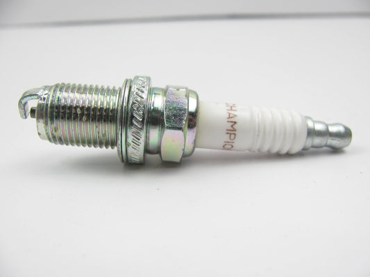 (1) NEW Single Spark Plug OEM For 2008-2010 Kia Rio, Rio5 1882311101 RC10YC4