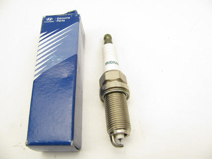 NEW GENUINE Spark Plug OEM For 09-13 Hyundai 2.0 2.4L 1884511160 DENSO FK16HQR11