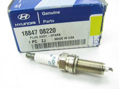 (1) NEW Denso ZXU22HCR8 Spark Plug OEM For Hyundai 1884708220