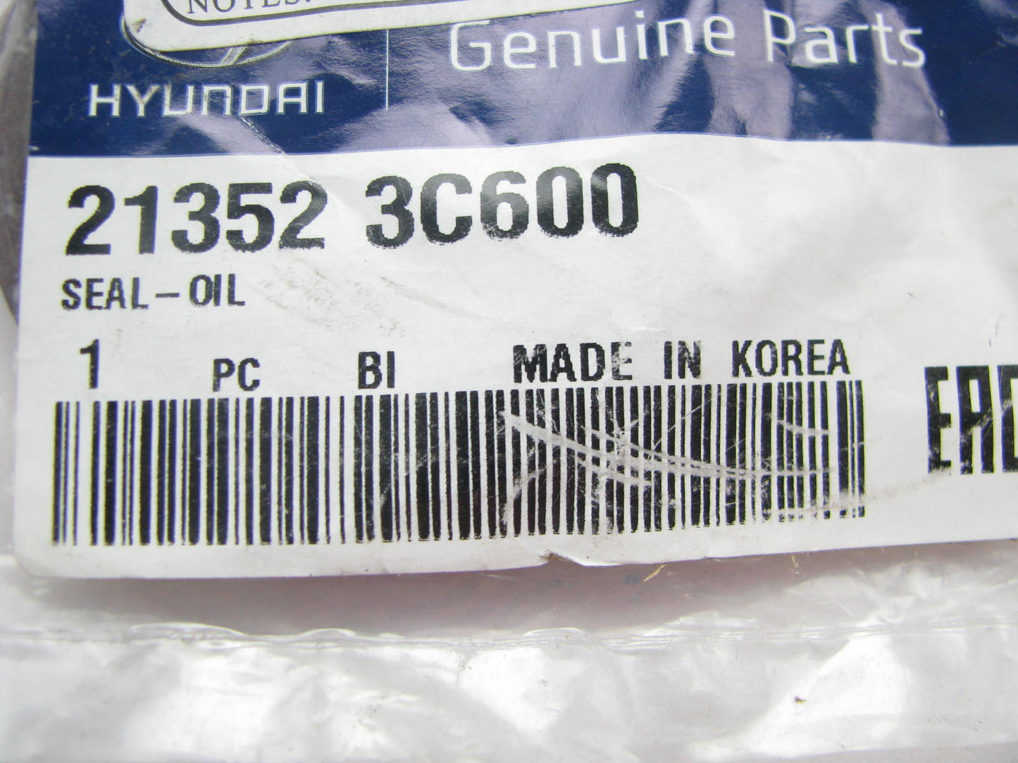 NEW GENUINE Front Engine Crankshaft Seal OEM For Hyundai 213523C600