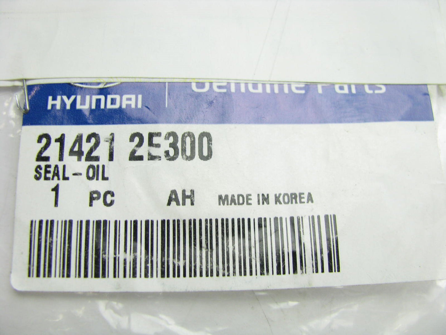 NEW GENUINE Engine Front Timing Cover Crankshaft Seal OEM For Hyundai 214212E300