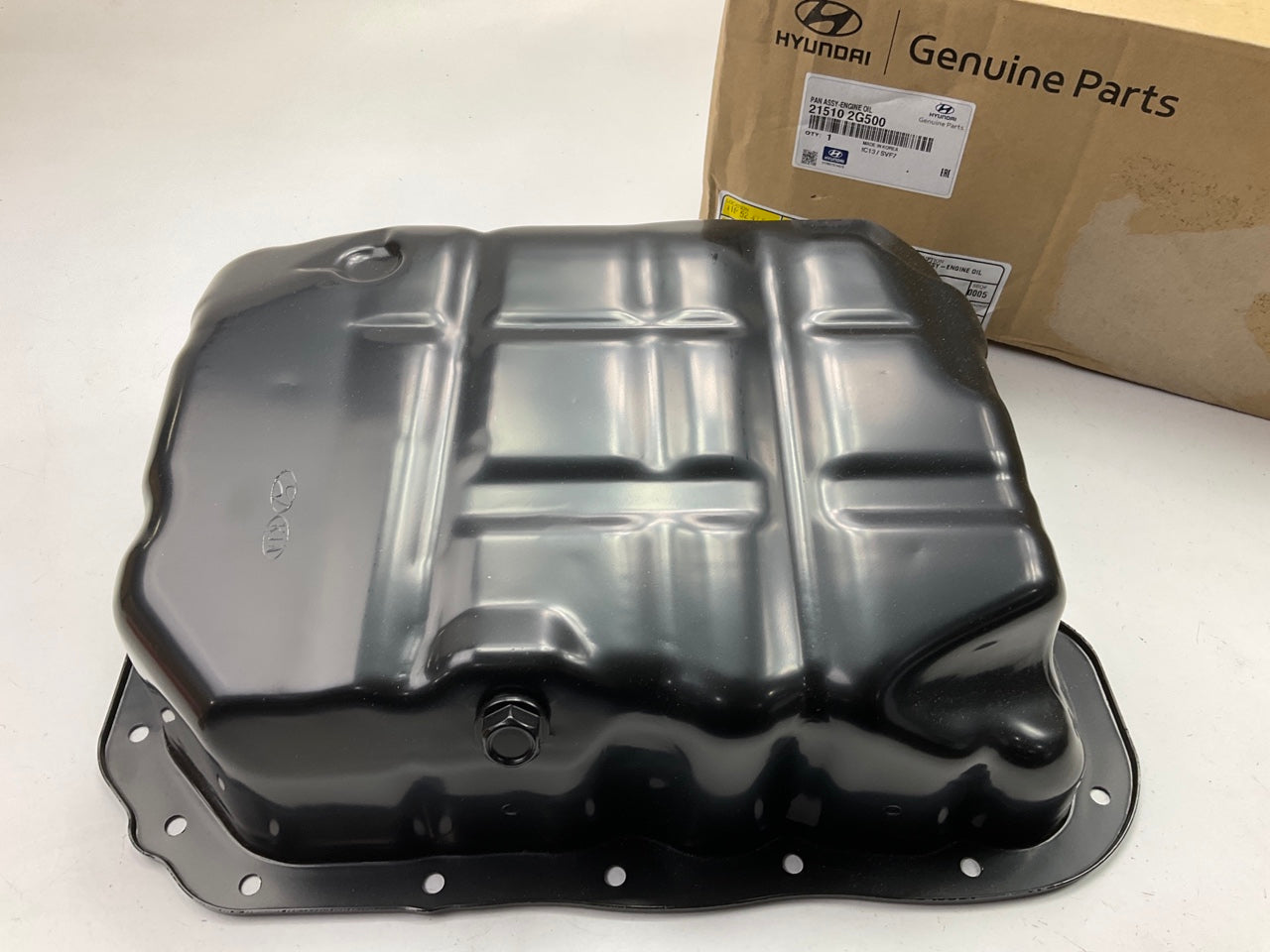 NEW GENUINE Engine Oil Pan OEM For Hyundai 215102G500