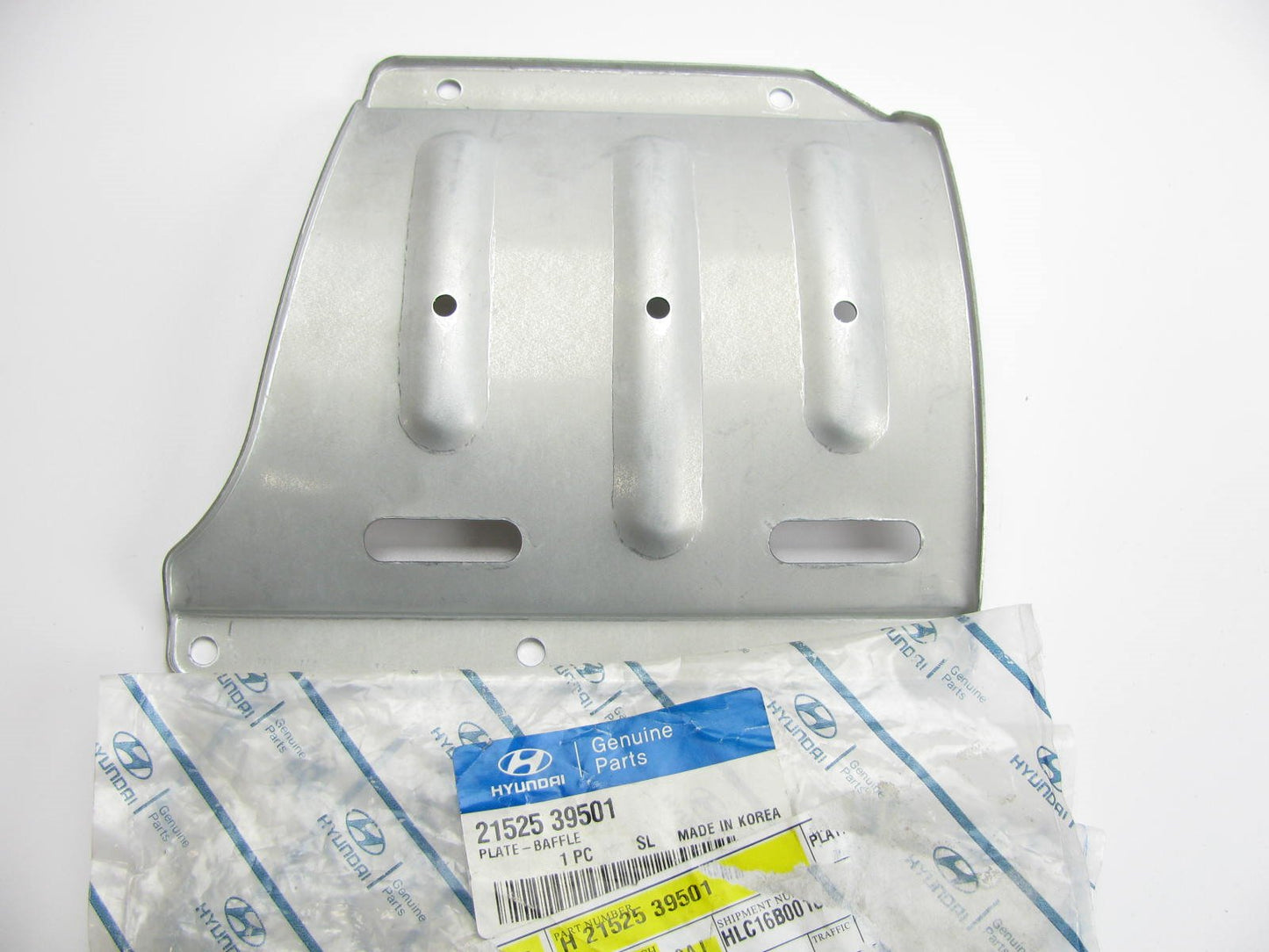 NEW - OEM Oil Pan Baffle Plate For 2001-2006 Hyundai 3.5L-V6 2152539501