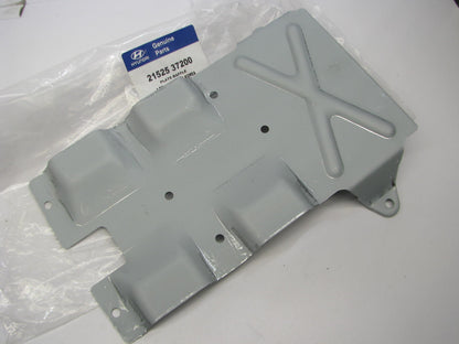 NEW GENUINE Oil Pan Baffle Plate OEM For Hyundai 2.5L 2.7L-V6 21525 37200