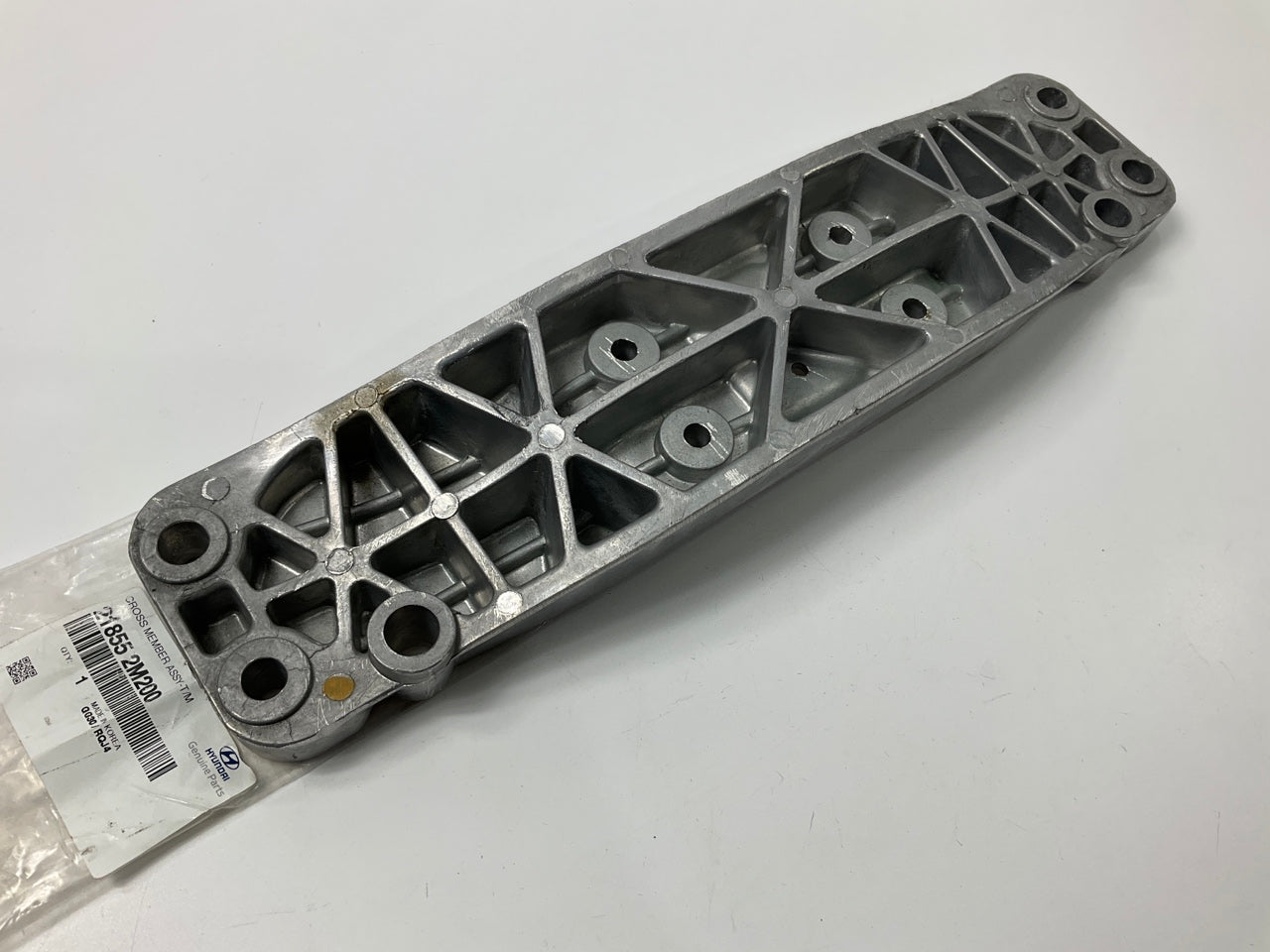 NEW Automatic Transmission Cross Member Mount Plate OEM For 10-13 Genesis Coupe