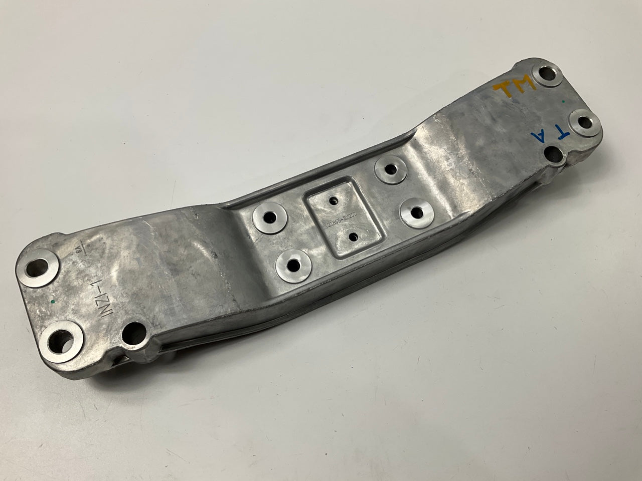 NEW Automatic Transmission Cross Member Mount Plate OEM For 10-13 Genesis Coupe