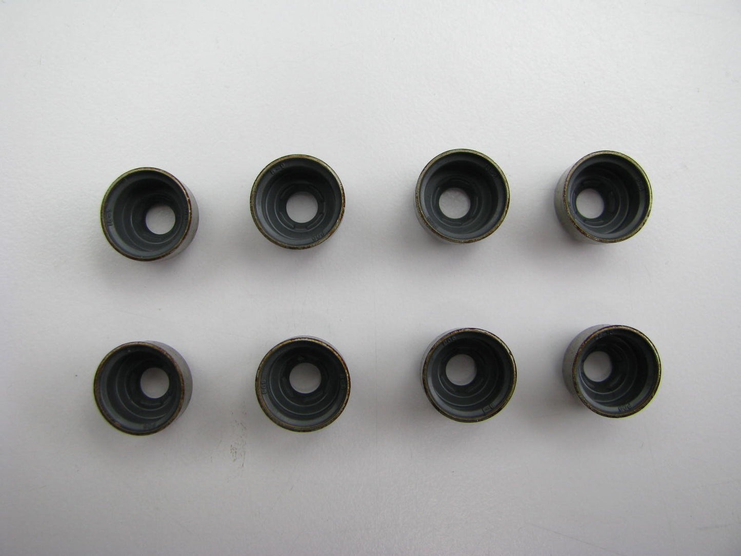 (8 PCS) - New Genuine Engine Valve Stem Oil Seals OEM For Hyundai 2222423500