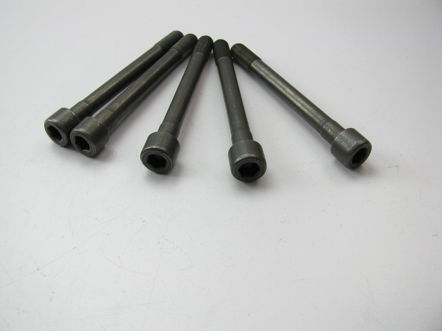 (5 Pcs Pack) New Genuine Engine Cylinder Head Bolts OEM For Hyundai 2232126000