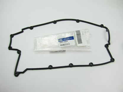 NEW - OEM 22441-23000 Engine Valve Cover Gasket For Hyundai