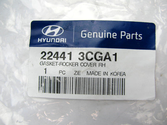 NEW - OEM 224413CGA1 Right Valve Cover Gasket For 11-18 Hyundai 3.3L 3.8L V6