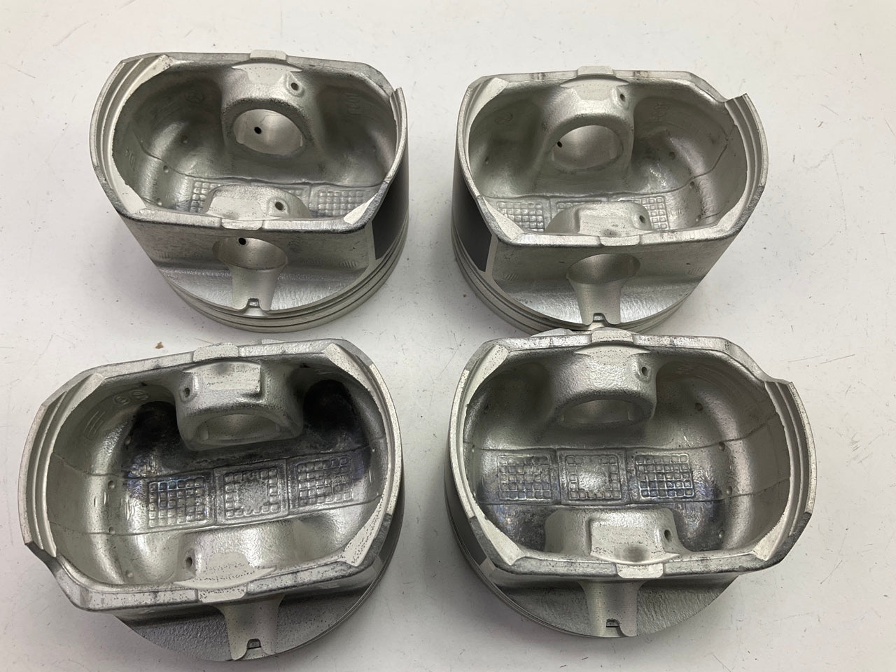 NEW GENUINE Engine Piston Set  STD-C Size OEM For 08-13 Hyundai 2.4L 234102G221