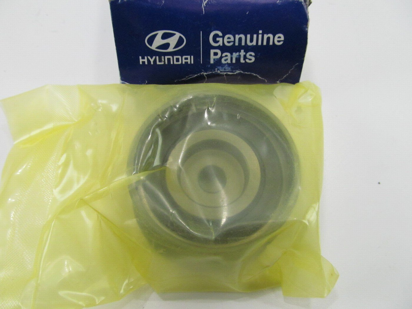 NEW - OEM ENGINE TIMING BELT TENSIONER PULLEY FOR HYUNDAI 2445038011