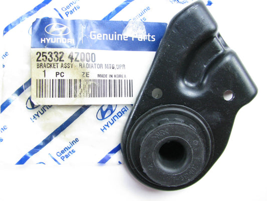 New Genuine Radiator Mounting Bracket Upper OEM For 2013-15 Santa Fe  2.4L 4-CYL
