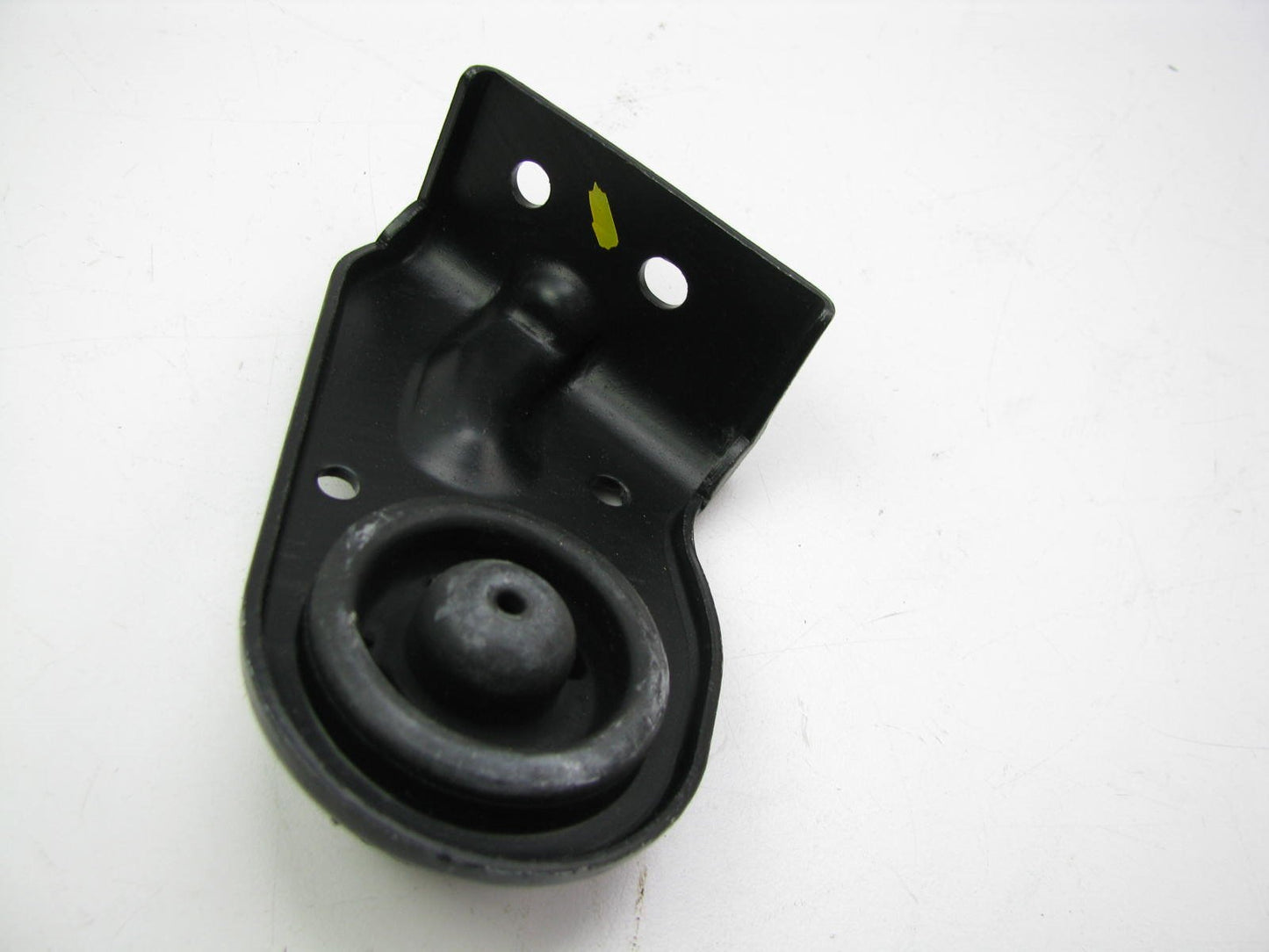 New OEM Upper RIGHT Radiator Mount Insulator Bracket For 13-17 Hyundai Santa Fe