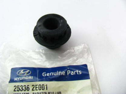 New Genuine Radiator Mounting LOWER Insulator OEM For 06-09 Tucson 253362E001