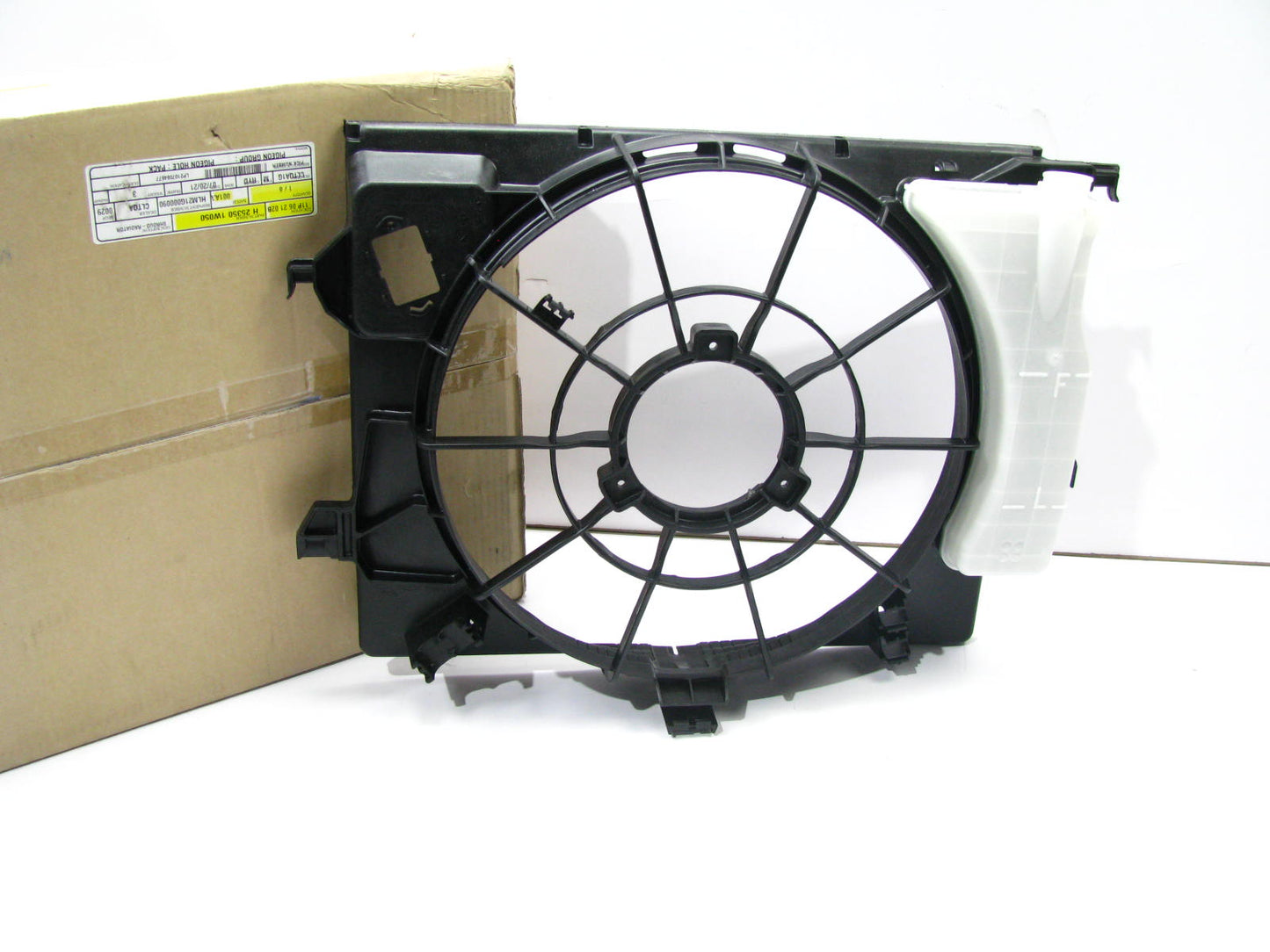 NEW Electric Cooling Fan Plastic Shroud OEM For 2012-2015 Accent, 12-17 Veloster