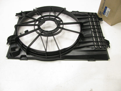 NEW - OEM 253502E000 Engine Cooling Fan Shroud For 2004-2006 Hyundai Tucson 2.7L