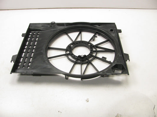 NEW - OEM 253502E000 Engine Cooling Fan Shroud For 2004-2006 Hyundai Tucson 2.7L