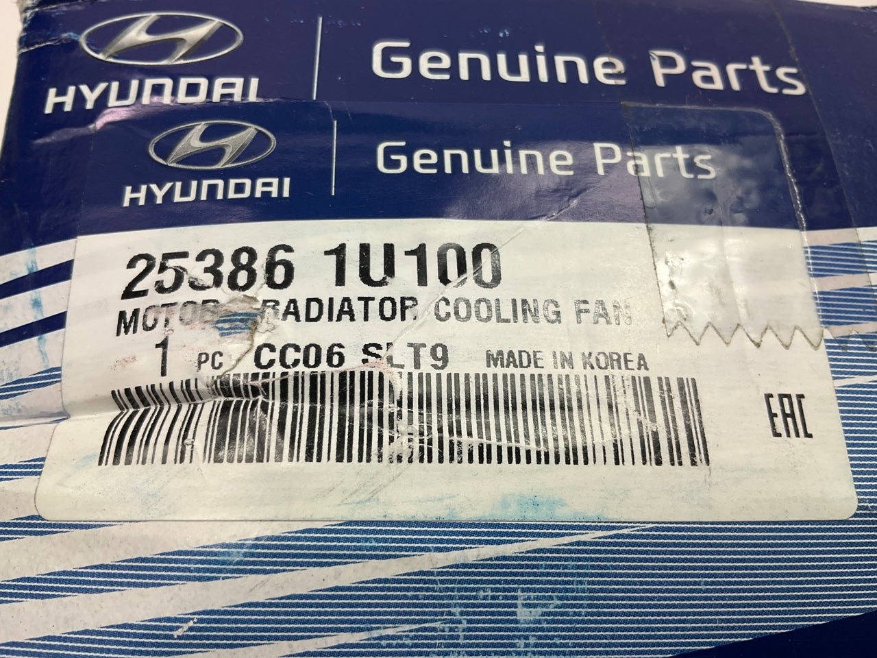 NEW Radiator Cooling Fan Motor OEM For 2010-2012 Hyundai Santa Fe 253861U100