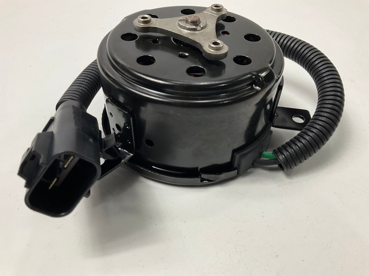 NEW Radiator Cooling Fan Motor OEM For 2008-2010 Hyundai Sonata 253863K170