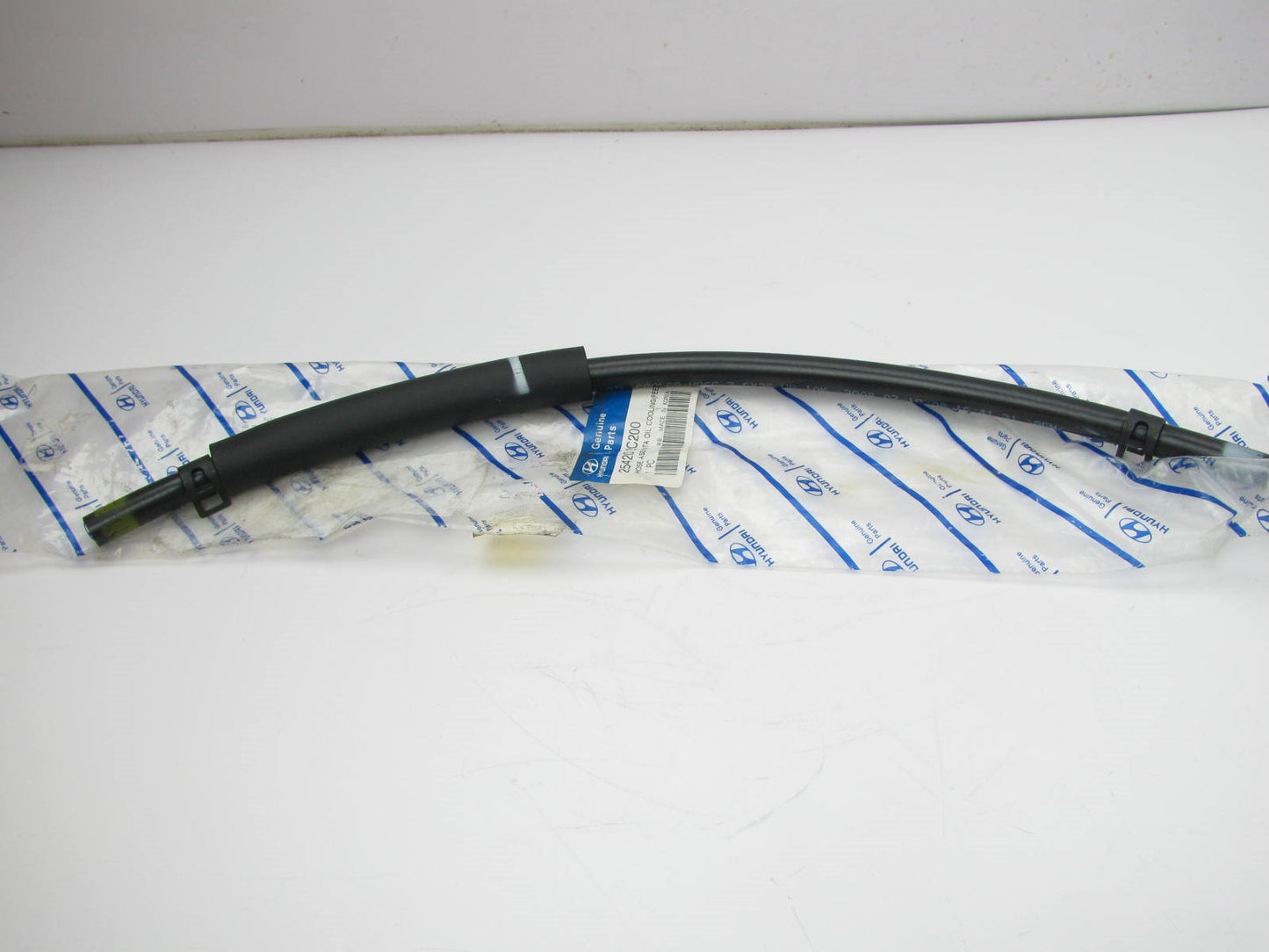 NEW GENUINE Trans Oil Cooler Feed Tube Hose OEM For 2003-2004 Tiburon 254202C200