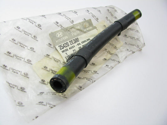 New Genuine Engine Oil Cooling Hose Tube OEM For 2004-2009 Tucson 254202E300