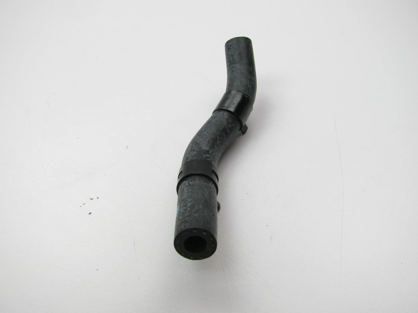 NEW - OEM 254682G201 Water To Thermostat Body Hose For Hyundai