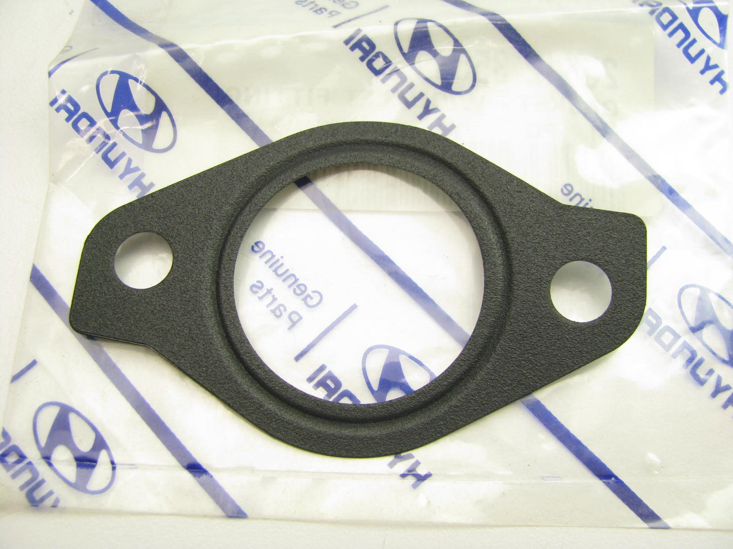 NEW - OEM 2561235511 Engine Coolant Outlet Fitting Gasket For Hyundai