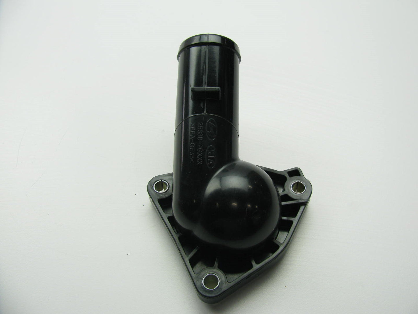 NEW GENUINE Coolant Water Outlet Thermostat Housing OEM For Hyundai 256302G000