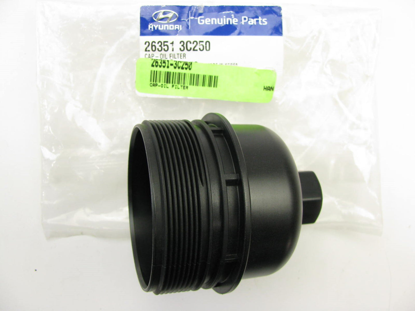 NEW Oil Filter Plastic Cap Cover OEM For 2008-2012 Hyundai V6 3.3L Models Only