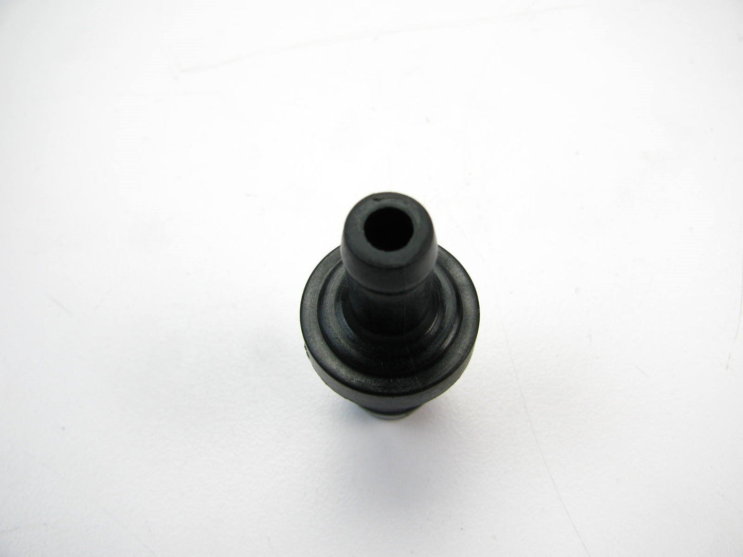New Genuine PCV Valve OEM For Hyundai 2674038000