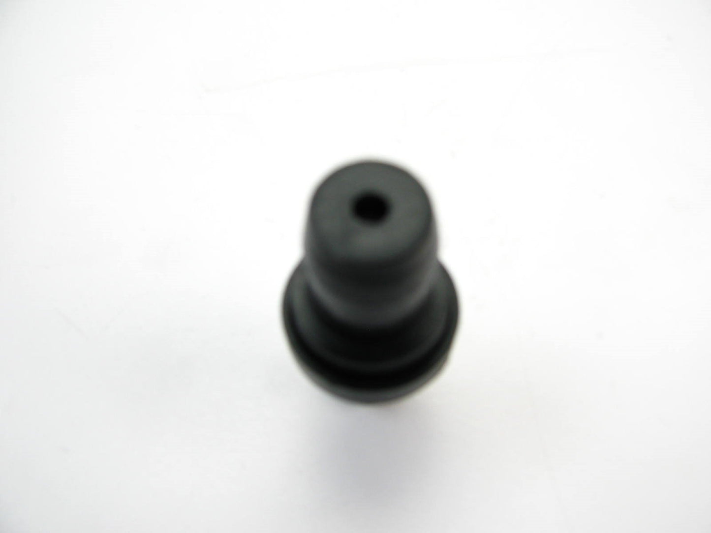 New Genuine PCV Valve OEM For Hyundai 2674038000
