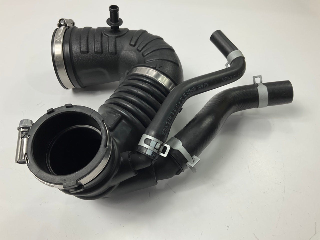 NEW Left Driver Side Air Intake Hose OEM For 17-22 Genesis 3.3L Turbo 28130D2000
