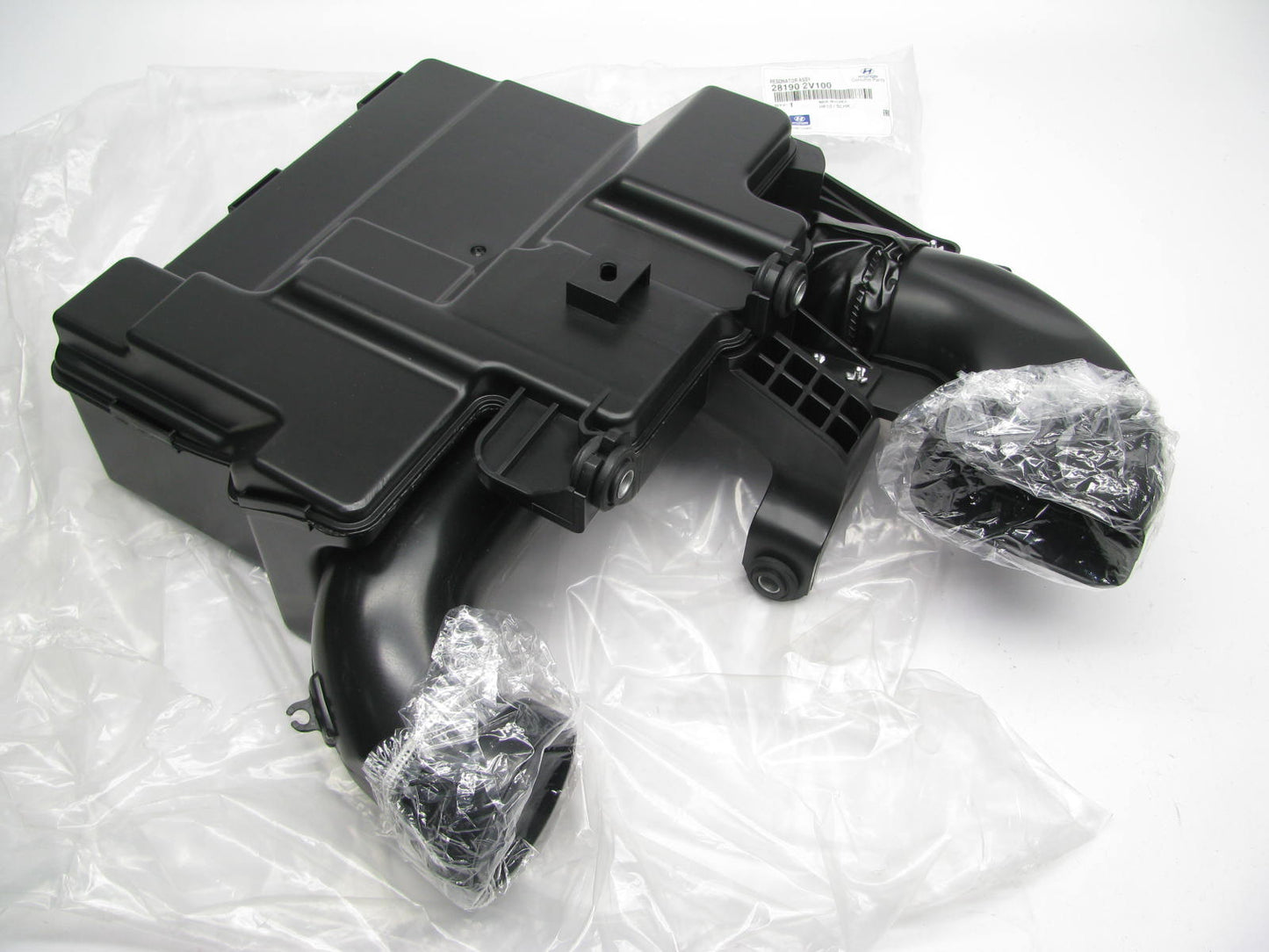 NEW - OEM 281902V100 Air Intake Resonator For 2012-2017 Hyundai Veloster