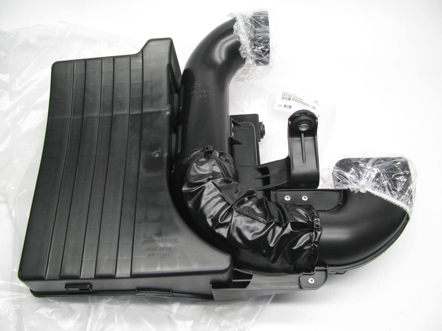 NEW - OEM 281902V100 Air Intake Resonator For 2012-2017 Hyundai Veloster