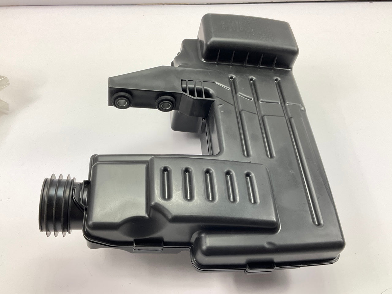 NEW Air Cleaner Air Intake Resonator OEM For 2020-2023 Hyundai Venue 28190K2100