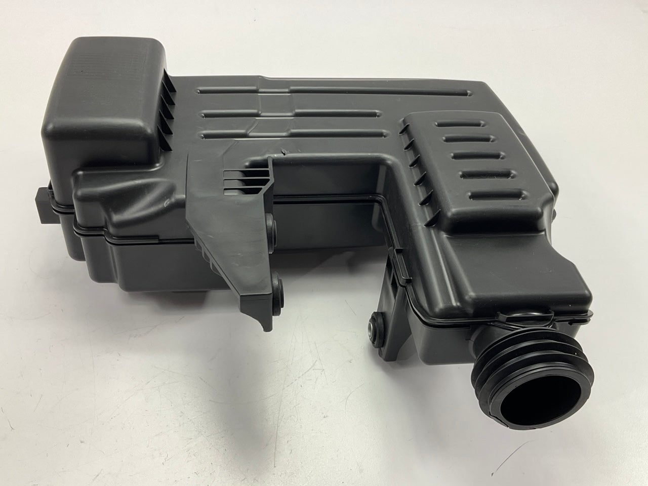 NEW Air Cleaner Air Intake Resonator OEM For 2020-2023 Hyundai Venue 28190K2100