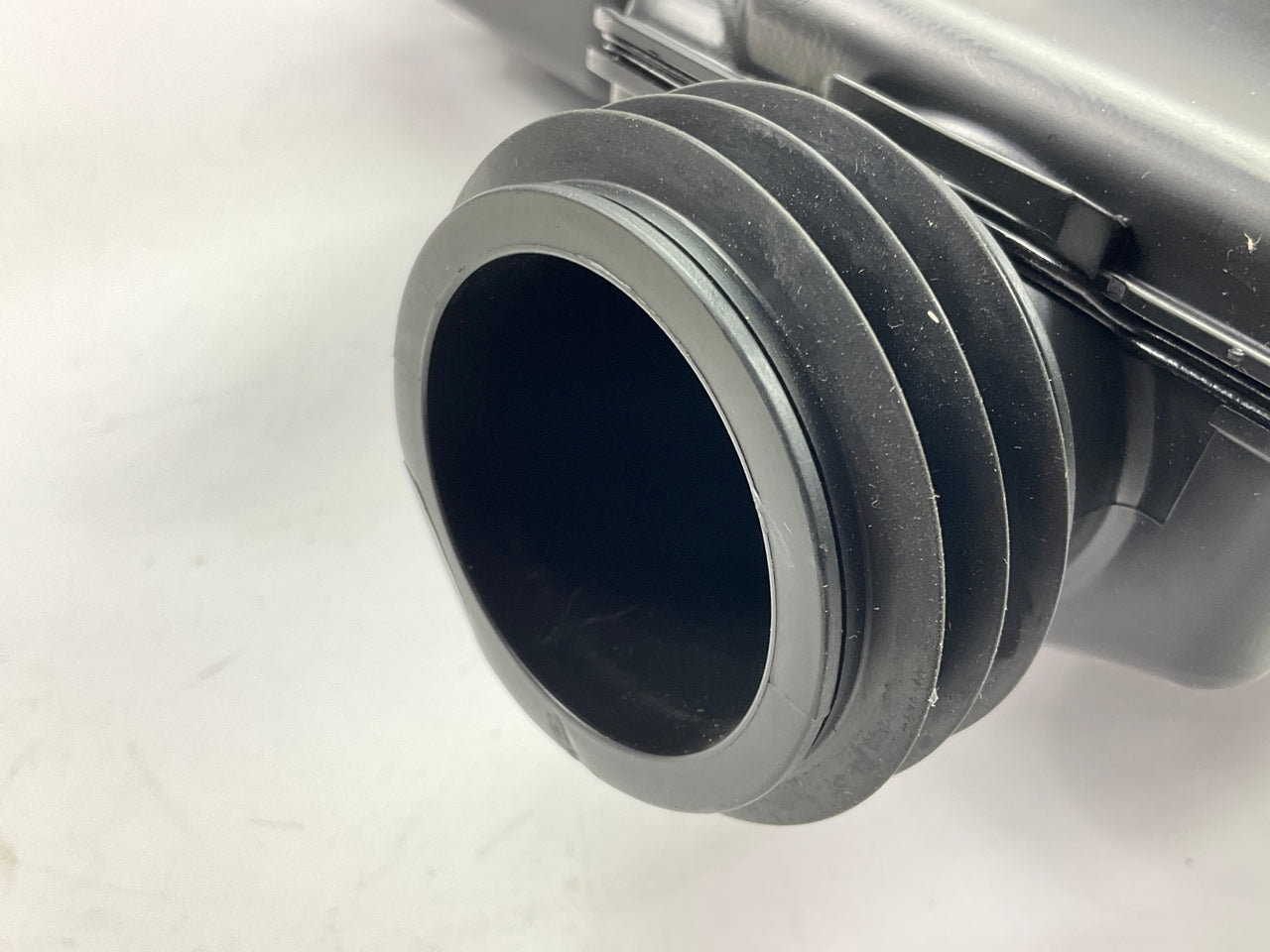 NEW Air Cleaner Air Intake Resonator OEM For 2020-2023 Hyundai Venue 28190K2100