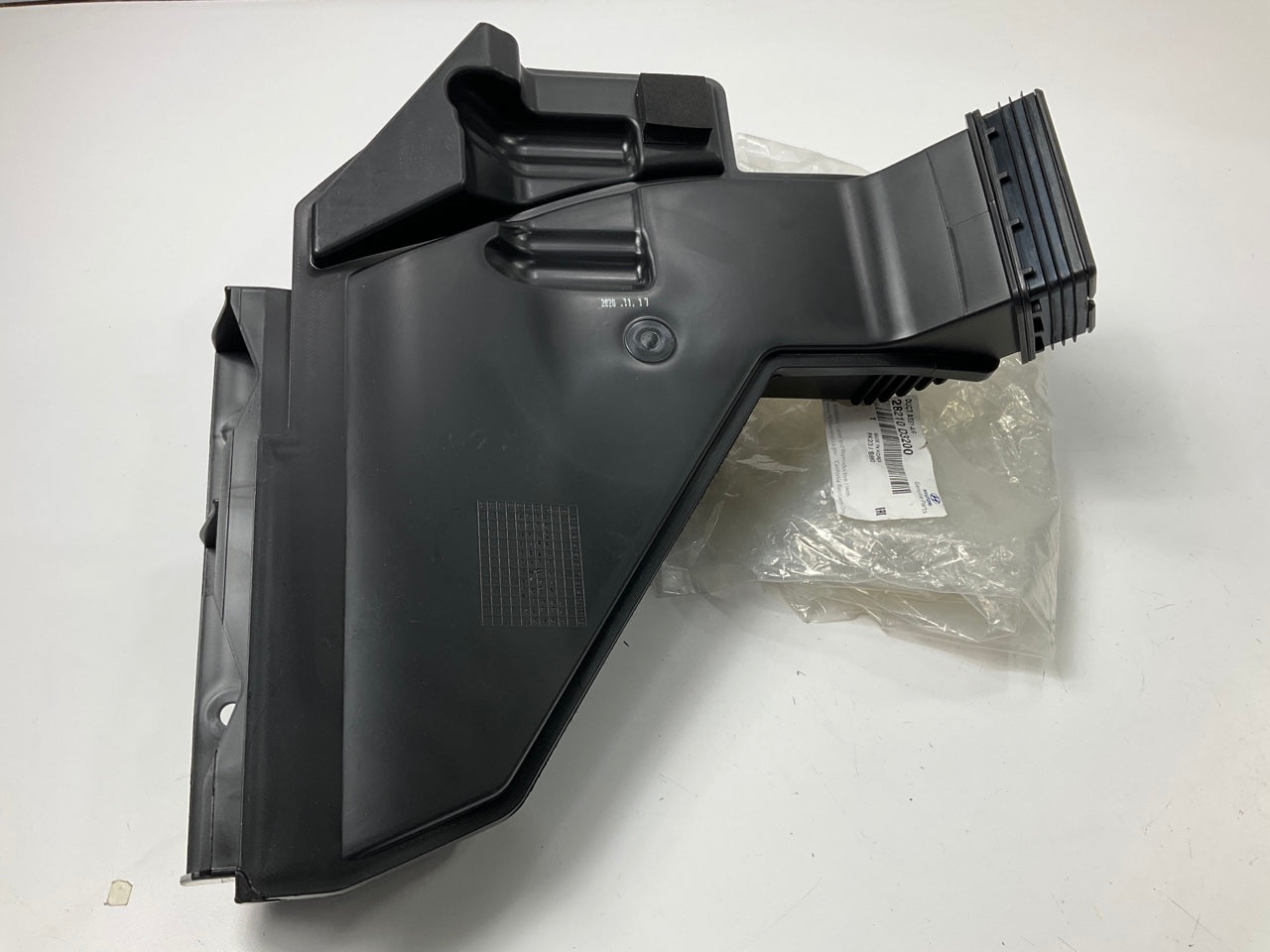 NEW Air Inlet Duct Intake Tube OEM For 2016-2021 Hyundai Tucson 28210D3200