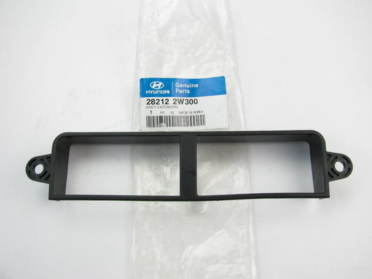 Engine Air Intake Hose Inlet Duct Plastic End-cap Bezel OEM For 2013-15 Santa Fe