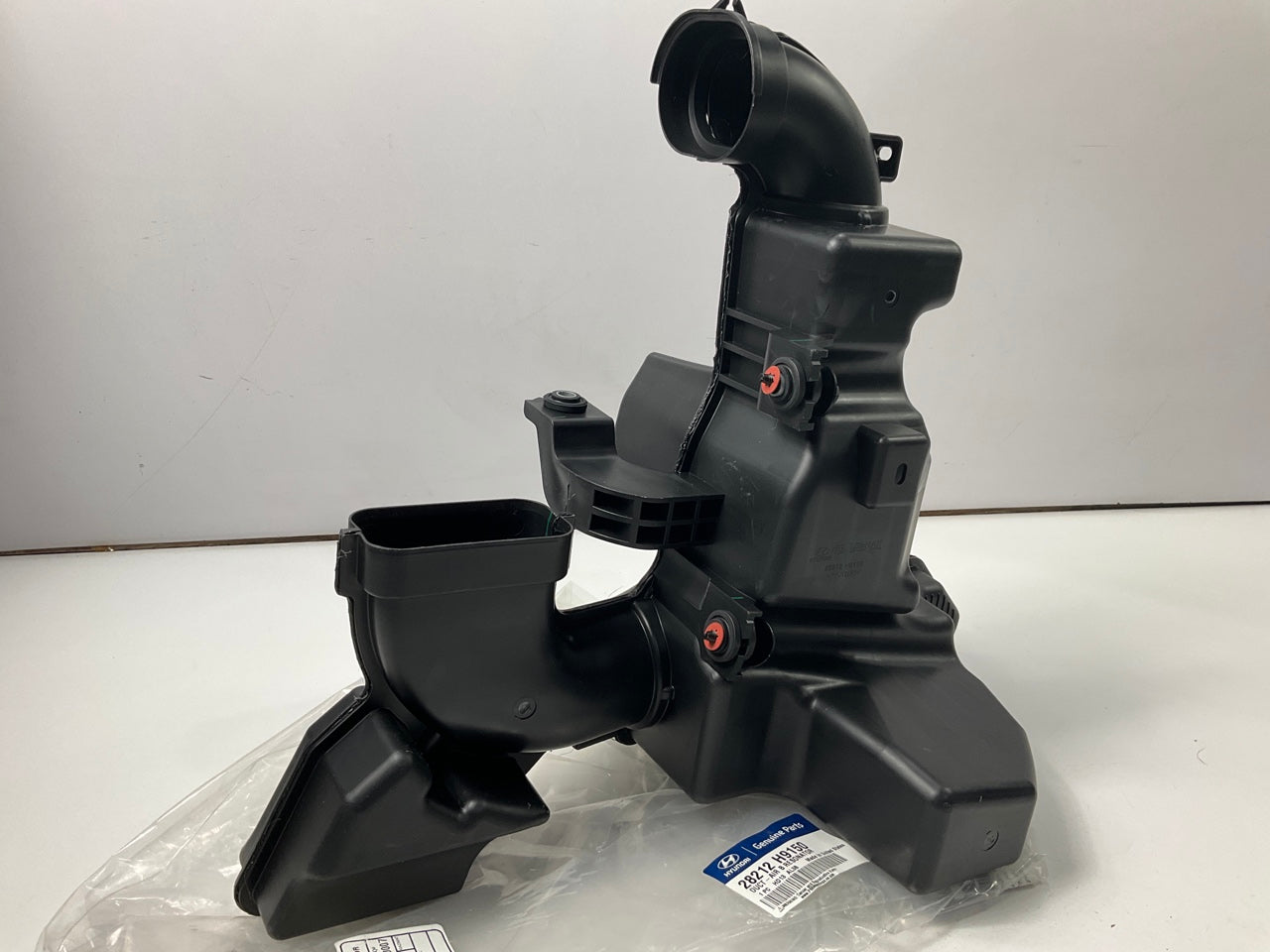NEW Air Intake System Resonator Duct OEM For 2018-2019 Hyundai Accent 28212H9150