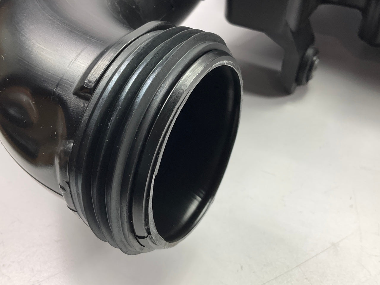 New Air Cleaner Intake Resonator OEM For 2012-2016 Hyundai Elantra 28220-3X320
