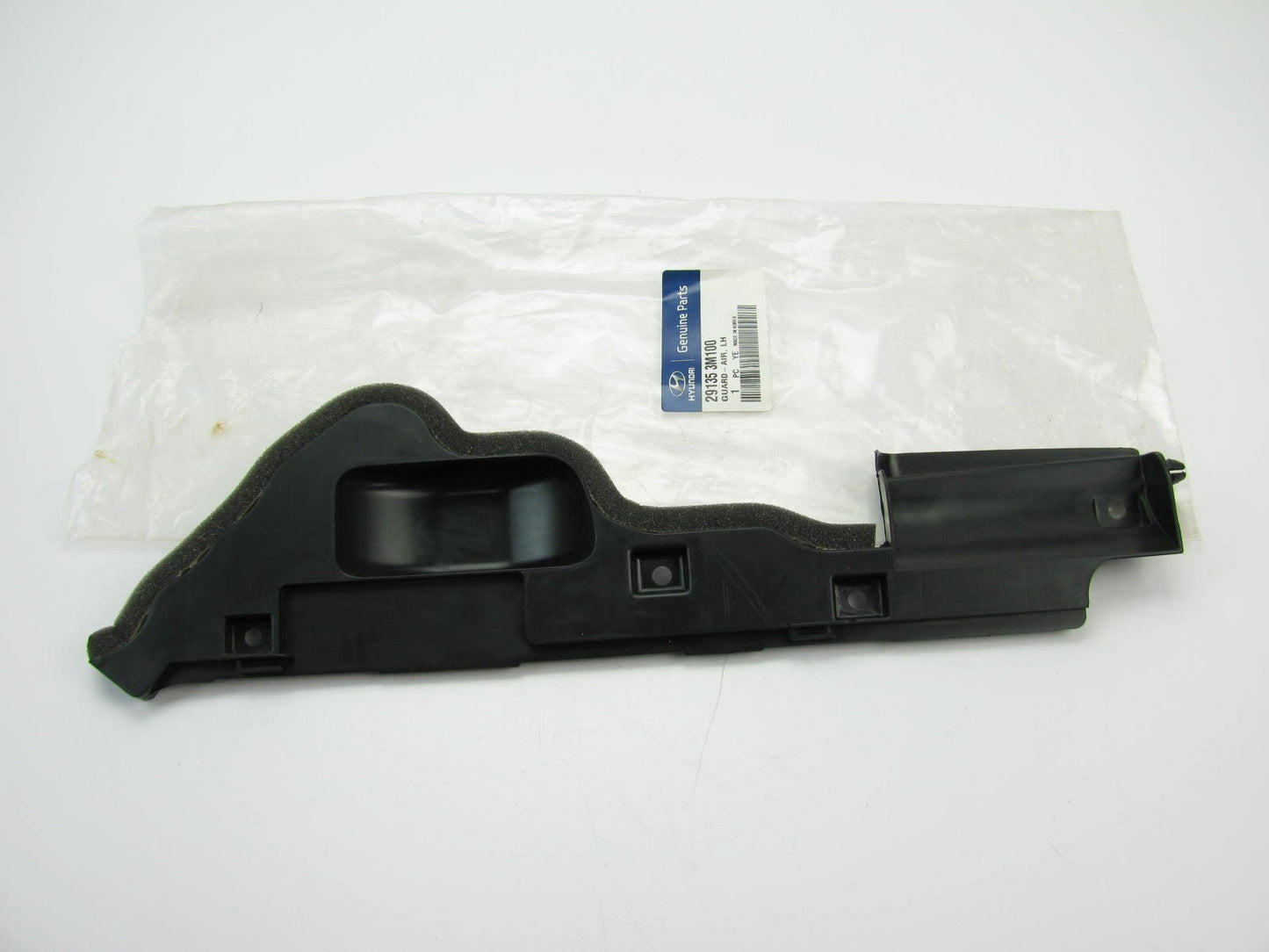 New OEM Radiator Side Air Baffle Trim Left Driver For 09-14 Genesis 291353M100