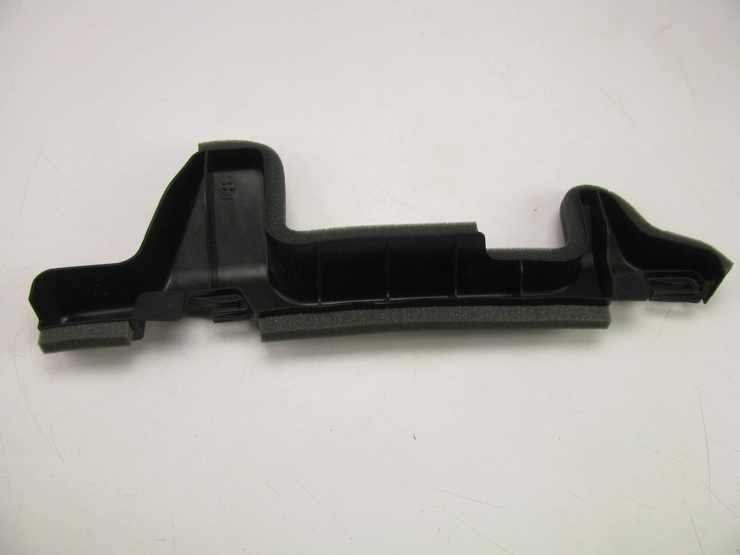 Radiator Support Left Air Guide Shield Plastic Trim OEM For 2014 Hyundai Accent