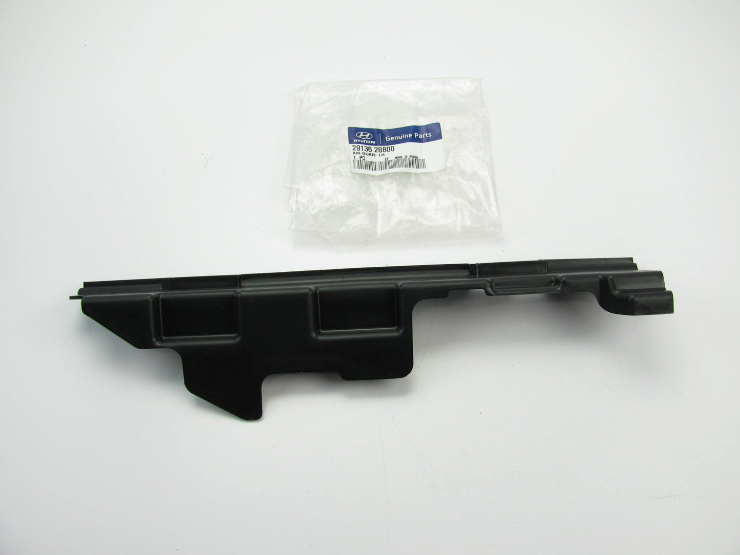 New A/C Condenser Air Guide Shield Plastic Trim Left Driver For 10-12 Santa Fe