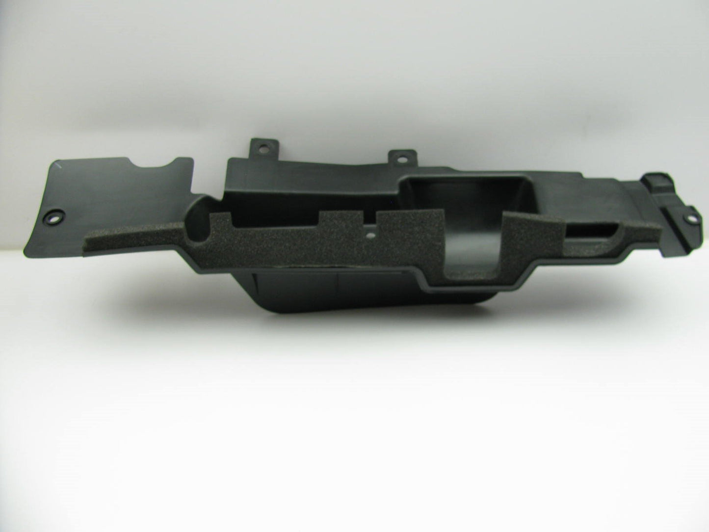 Right Passengers Side Radiator Support Air Deflector Guide OEM For 05-09 Tucson
