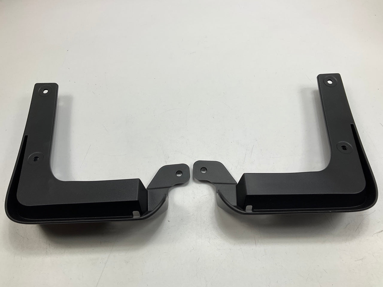 MISSING HARDWARE - Front Splash Mud Guards Set OEM For 12-17 Veloster 2VF46AC300