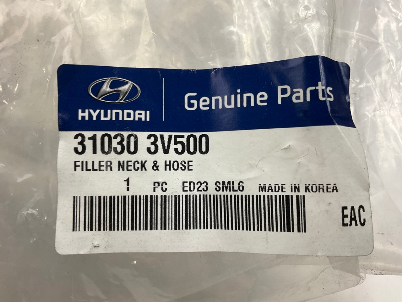 NEW - OEM 310303V500 Fuel Filler Hose Neck For 2011-2017 Hyundai Azera