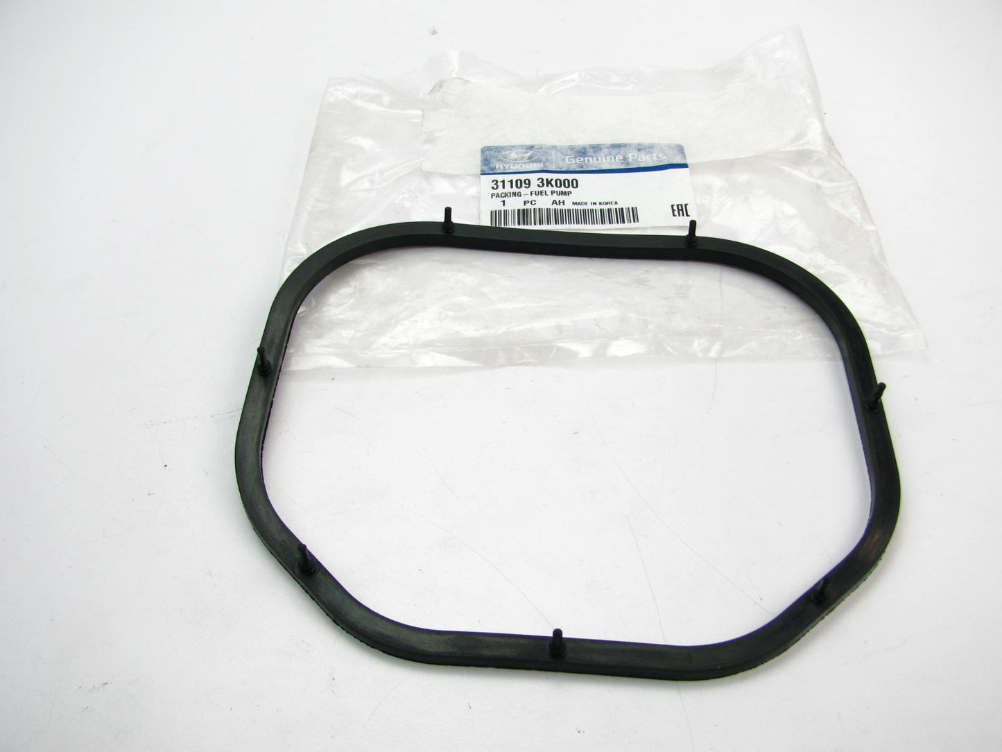Trunk Floor Gas Fuel Tank Access Cover Seal OEM For 05-10 Sonata 311093K000