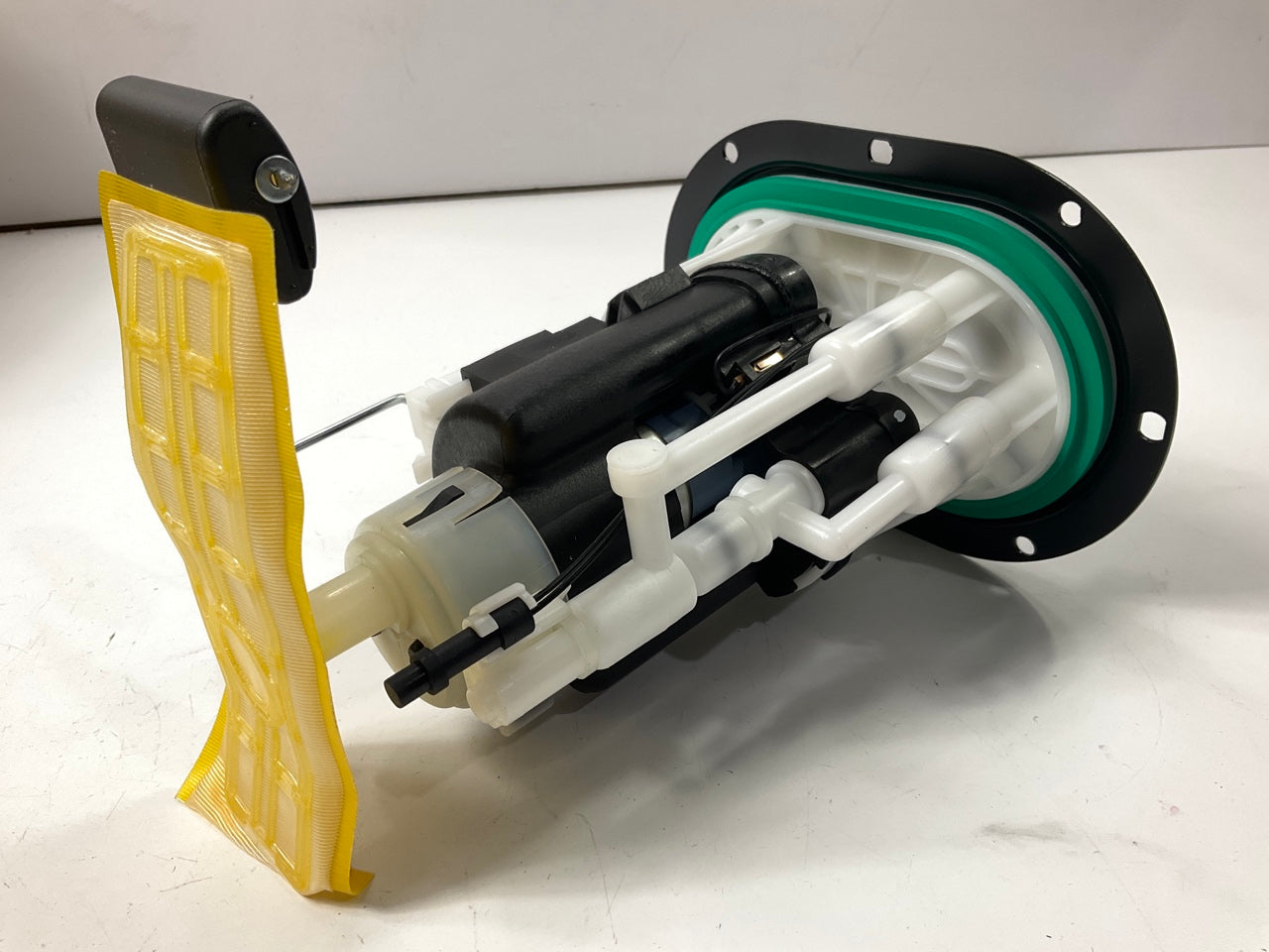 NEW GENUINE Fuel Pump Module OEM For 2003-2006 Hyundai Santa Fe 3111026355-DS